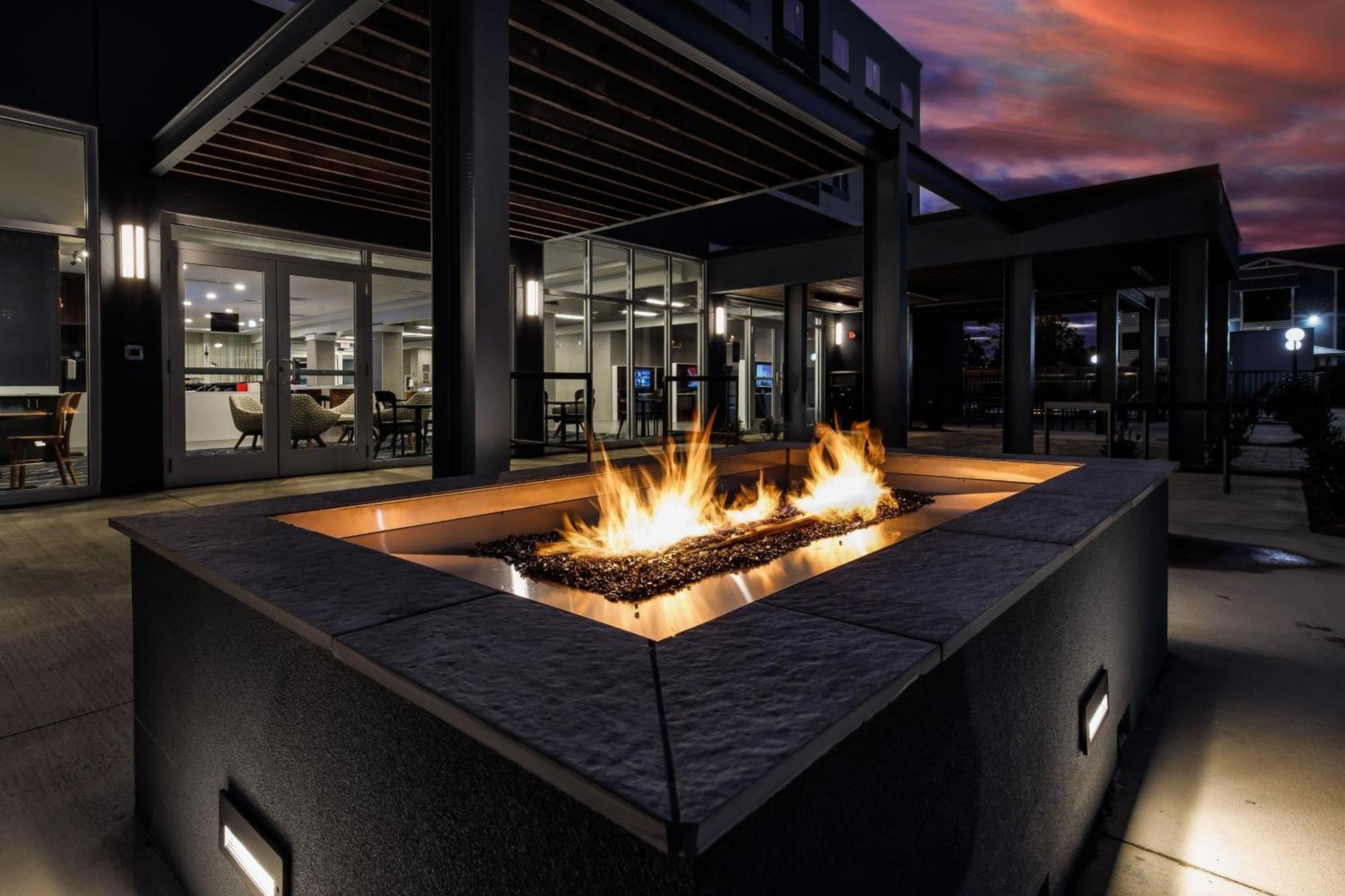Courtyard By Marriott Pensacola I-10 West Hotel Exterior foto